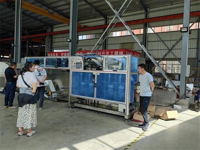 Working principle of a fully automatic compressed towel machine
